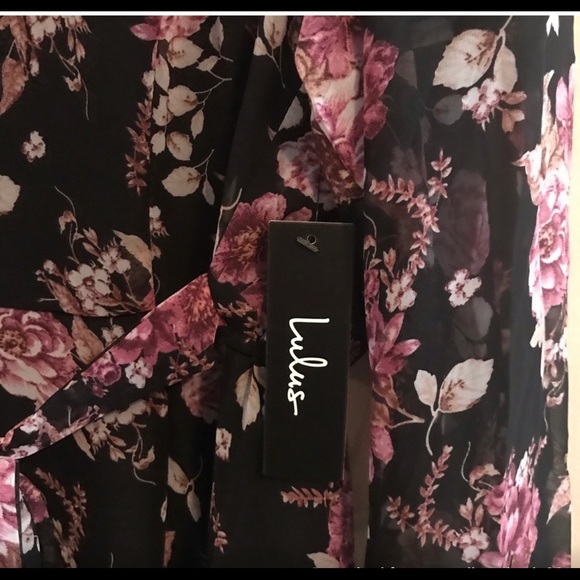 Large floral nwt romper - Picture 4 of 4